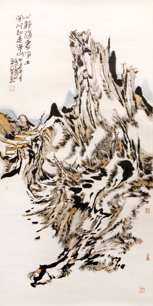 高胜雨老师的山水画作品中蕴涵了深厚的民族文化,他是在用自己的画笔