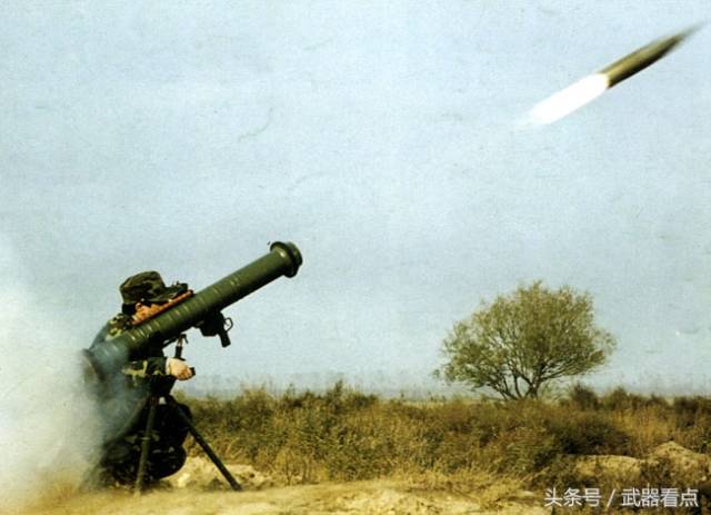 军事丨国产pf98式120mm反坦克火箭筒