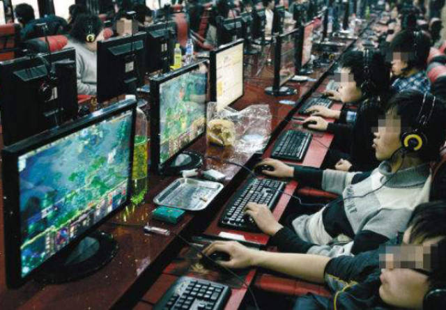 青春期孩子沉迷网络游戏父母该怎么办?