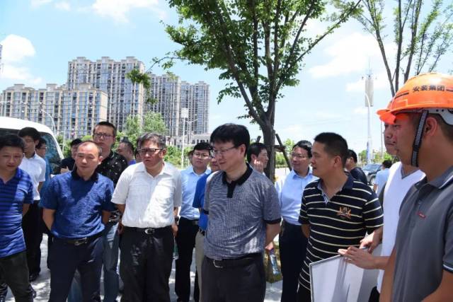 党工委书记黄俊调研城市建管重点项目推进情况