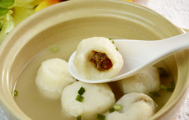 食之滑润清脆,汤汁荤香不腻的特色美食——福州鱼丸