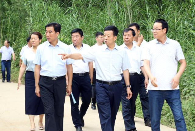 吴蟒成主席对合阳县自然生态环境恢复治理工作给予充分肯定.