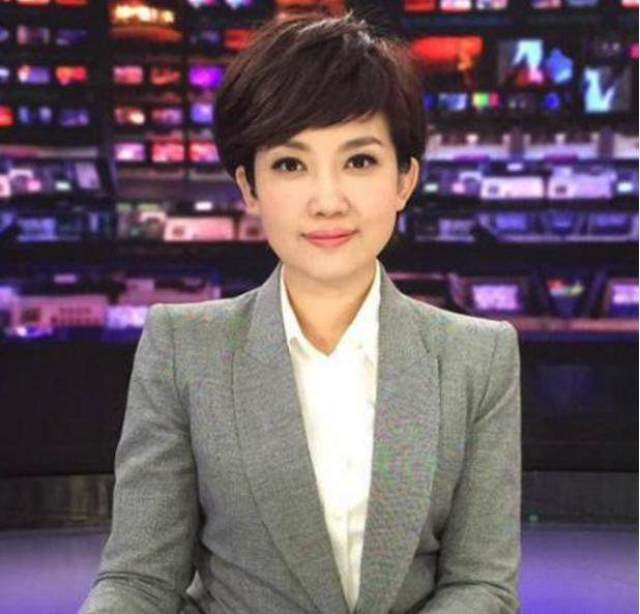 她就是央视国际频道主持人王端端.
