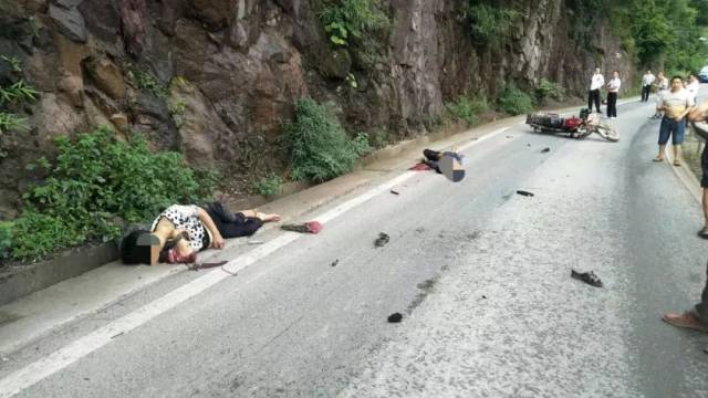 通江发生一起车祸致两人死亡  据通江县公安局消息,6月28日上午,赵某