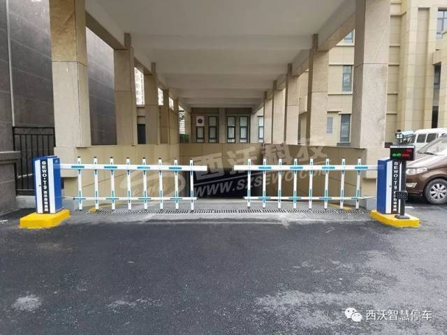 青岛御园5号应用西沃cp3车牌识别 t9道闸案例分享