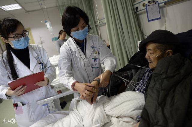 癌症晚期癌细胞扩散了 还需要继续治疗吗?医生说出了实情