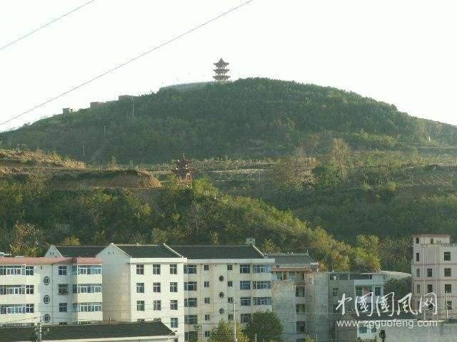 莺啼序洛南馒头山公园(文/韩天民)