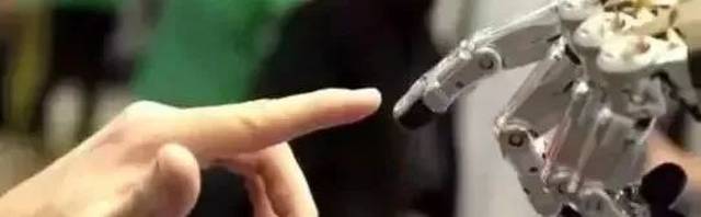 刘强东宣布:再见了,快递员!北京正式打响第一枪!