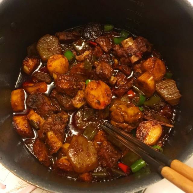 超下饭的一锅出,香辣过瘾好吃炸!