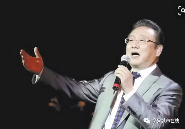 【蒋大为文安演出最新消息】快乐农庄明星演唱会舞台搭建中,演出开始