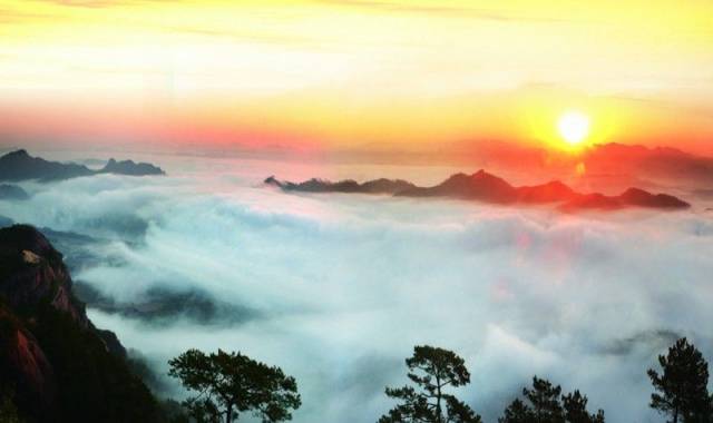 看梧州最美风景,中国罕见低海拔云海日出地——藤县石表山风景区