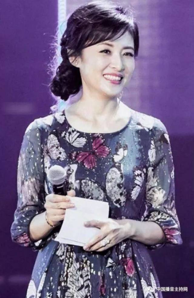 主持人，你的衣服穿对了吗？盘点主播最全服装搭配攻略！