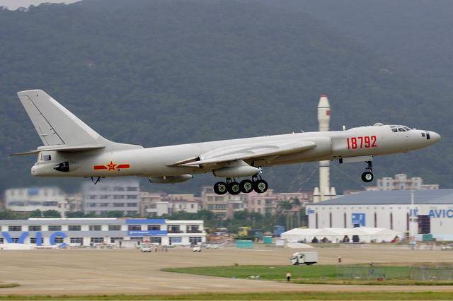 昔日苏联图-16轰炸机:今日中国空军唯一的战略轰炸机