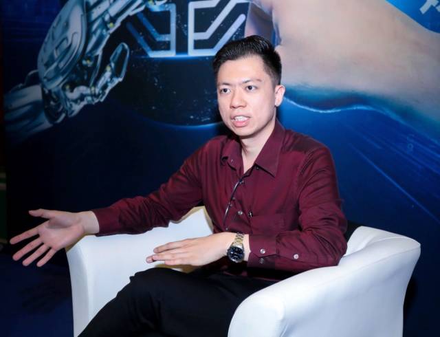 “BioMind天医智”战胜医界“最强大脑”，AI在神