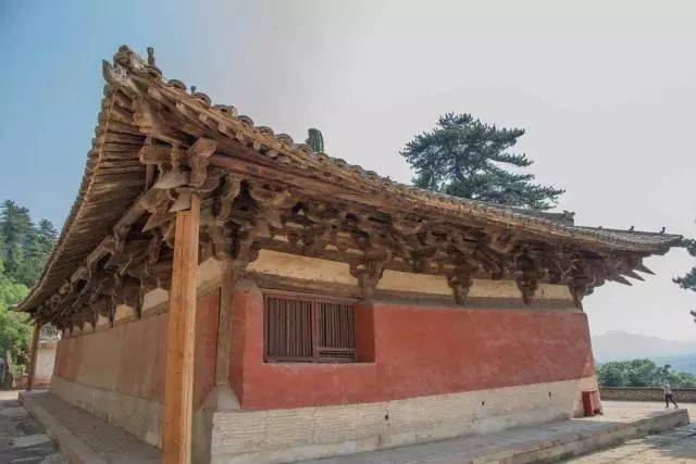 梁思成手绘佛光寺截面图 山西五台山佛光寺,这座被梁思成先生发现并