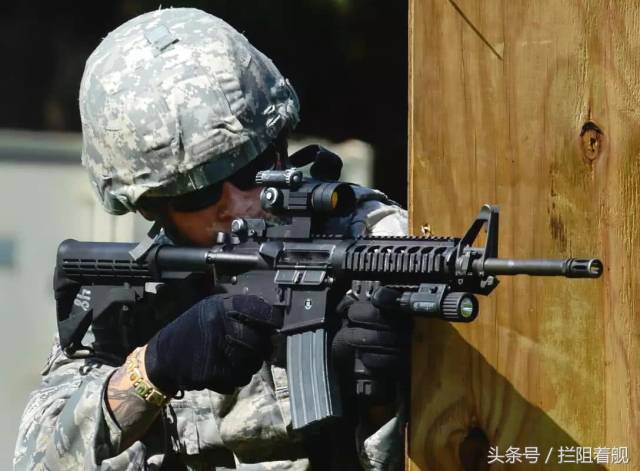 gau-5a是一种可分解步枪,它的快速释放枪管(qrb)套件拥有一个特殊的