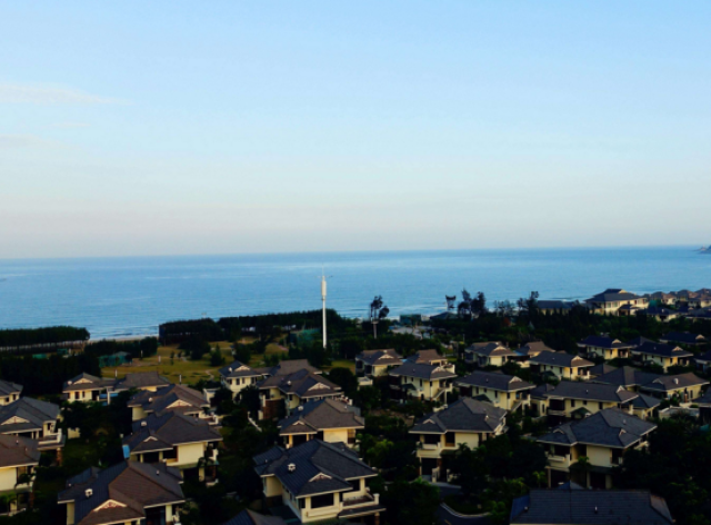 乌石浦油画村