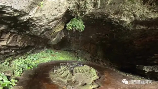 湘西大山深处惊现神秘土匪山洞,没想到洞内别有洞天