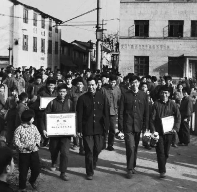 40年前的永康老照片,每个人都精气神足足的,看完莫名被鼓舞了!