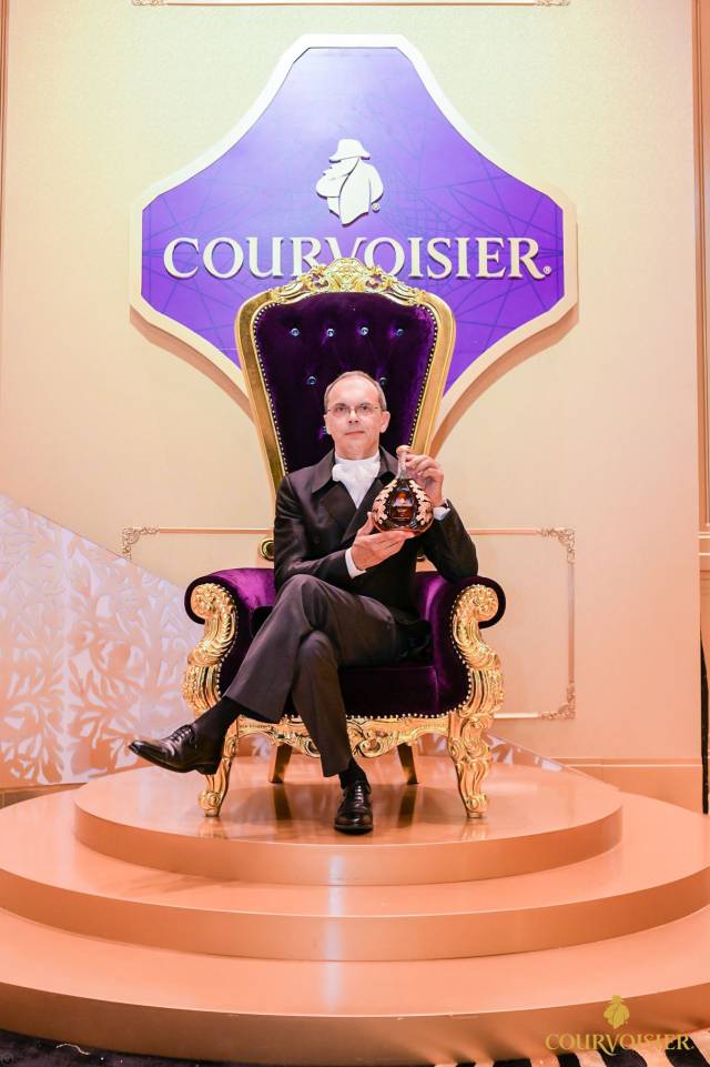 其创始人louis gallois和emmanuel courvoisier于19世纪初在巴黎创立