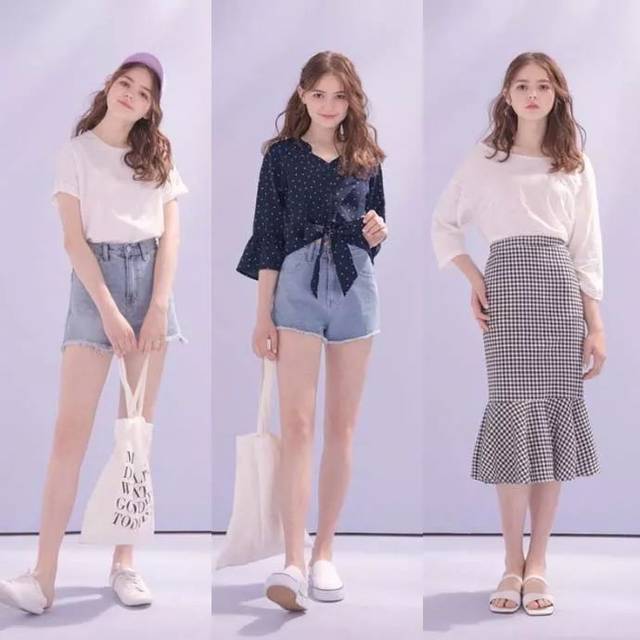 女生夏季穿搭蓝色上衣 2d5b37253b3a40a692d3ab95a2d6673d.jpeg