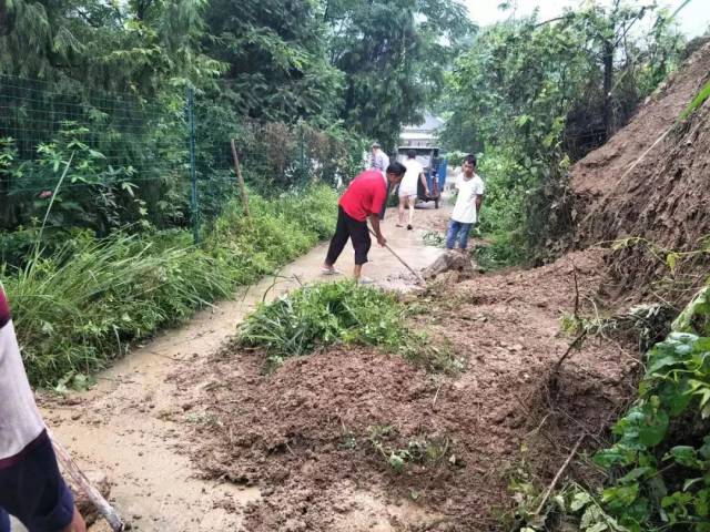 其中,绥阳县旺草镇让水村,因处于洼地,尽管降水仅50多毫米,但受上游