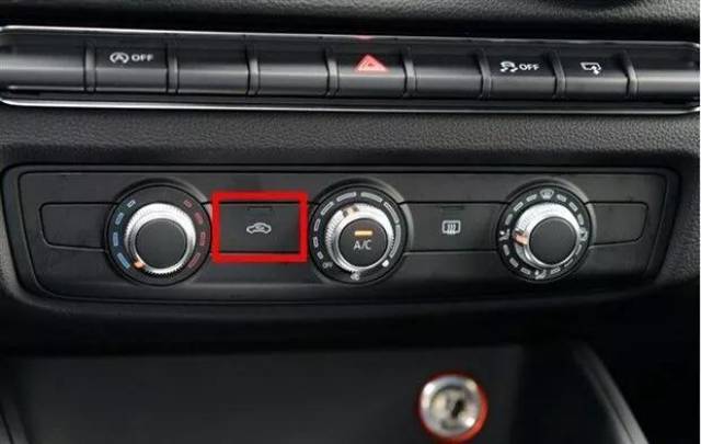 汽车 a/c 标志 开启车内循环,可以避免外部的脏空气进入车内,夏天开