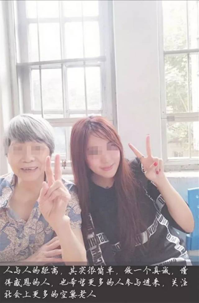 是不是常有清纯妹妹向你卖茶?天真,其实是抠脚大汉!