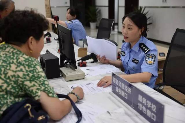 @所有万州人,周六也可以办理护照了!