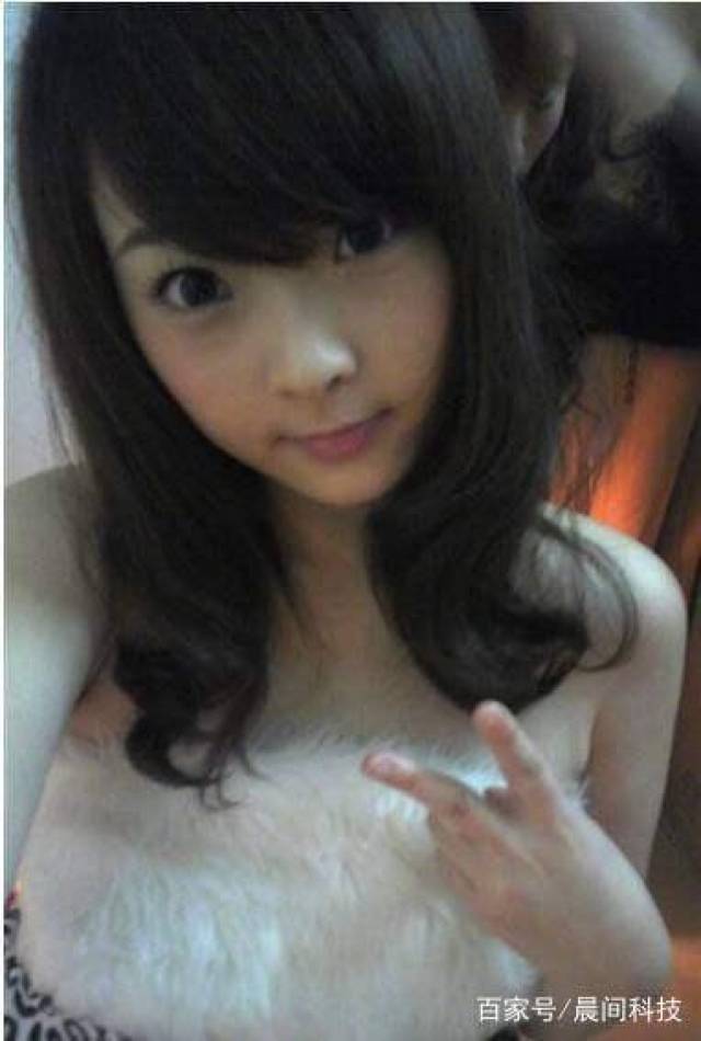 马云的儿子26岁还没女朋友,马化腾的女儿长成这样,你们还有机会