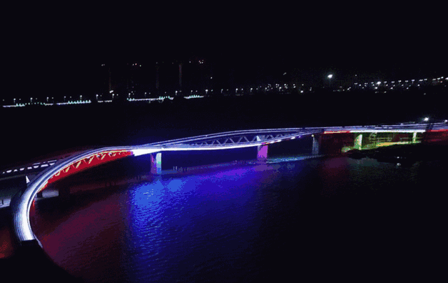 经专家组评审,衢州市信安湖景观桥(原工程名称)桥梁名称从1600多份邮