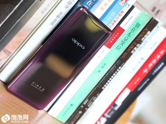 oppo find x波尔多红图赏 上帝之手打造的完美曲线