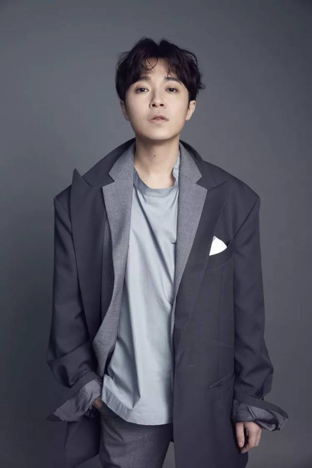 新人吴青峰着调专访