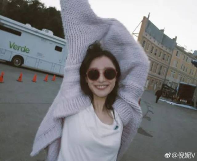 高圆圆、大幂幂带起的机场街拍变味了？现在流行.....