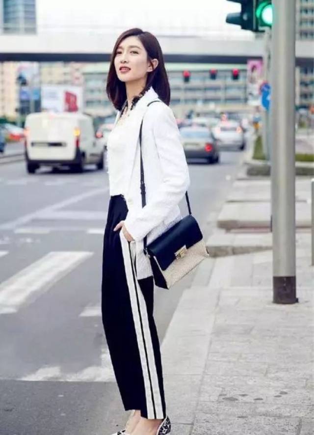 高圆圆、大幂幂带起的机场街拍变味了？现在流行.....