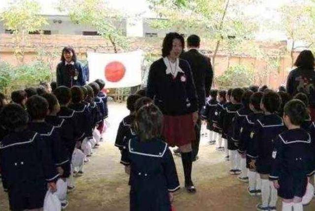 为啥日本国歌听起来像中国式哀乐?日本学者:可