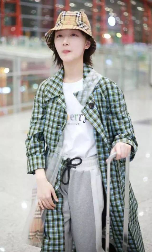 高圆圆、大幂幂带起的机场街拍变味了？现在流行.....