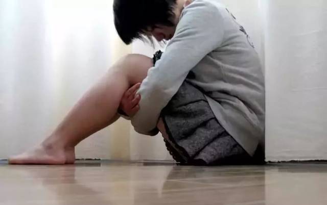 调查显示：哈市近一成学生有抑郁倾向，高中生最严重