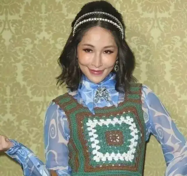 整容天后萧亚轩脸残出新高度?以后还能泡小鲜肉吗?