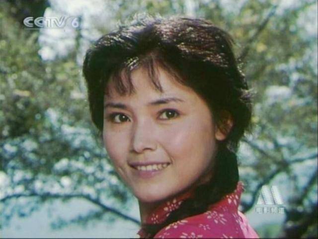 看过太多整容美女,回头再看80,90年代的女演员,真让人