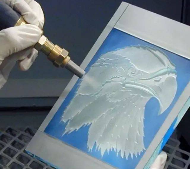 听过不一定见过,这就是喷砂工艺,长见识了