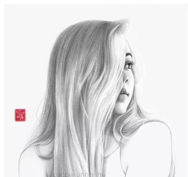 同一根铅笔人家的素描如此细腻为啥你画的那么烂
