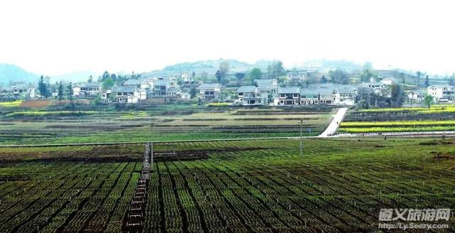 李世杰墓院 附黔西乡村旅游线路: 1,象祠文化旅游区  贵毕路-素朴镇