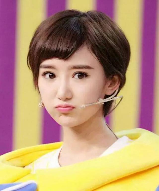 毛晓彤遭生父监视图片