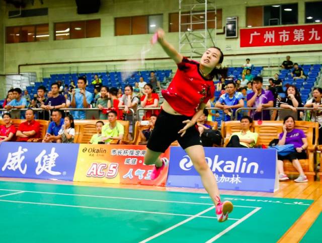 【本地体坛】市职工运动会羽毛球赛收官 市体