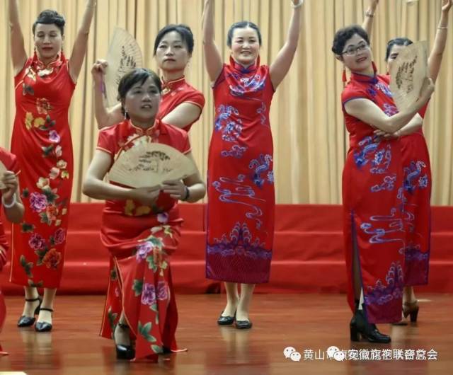 中国梦 旗袍情 党生日 同庆贺 —— 黄山市老年大学2018春季旗袍班