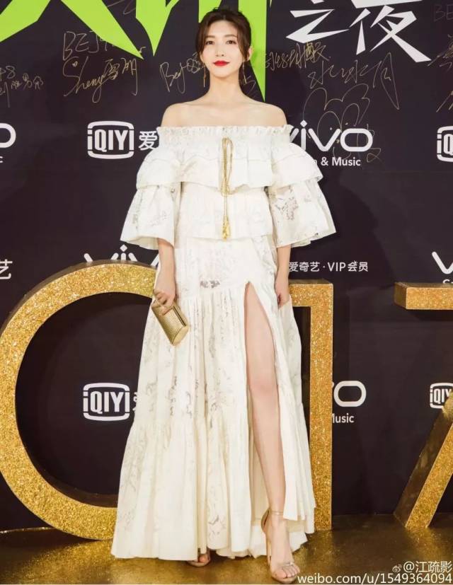 为了呵护美足,江疏影用面膜敷脚?其实她可以用