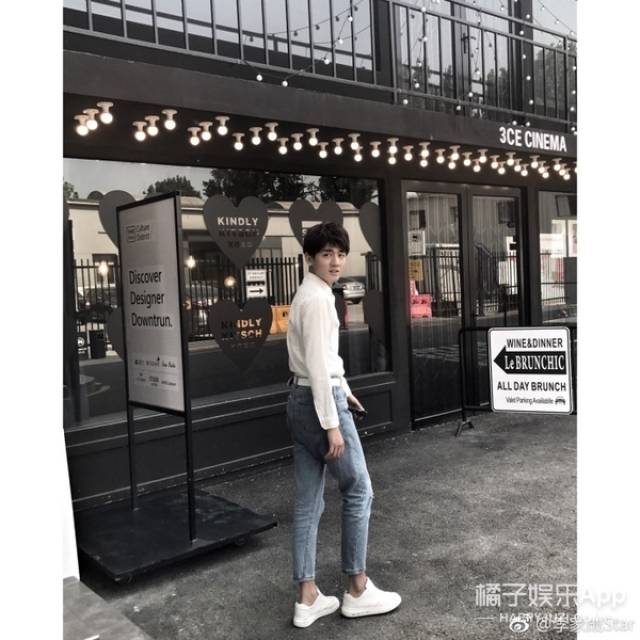 但发现2014年《上映的你》同桌,他在影片中直到少年林一,这被人饰演丽江的电影院图片