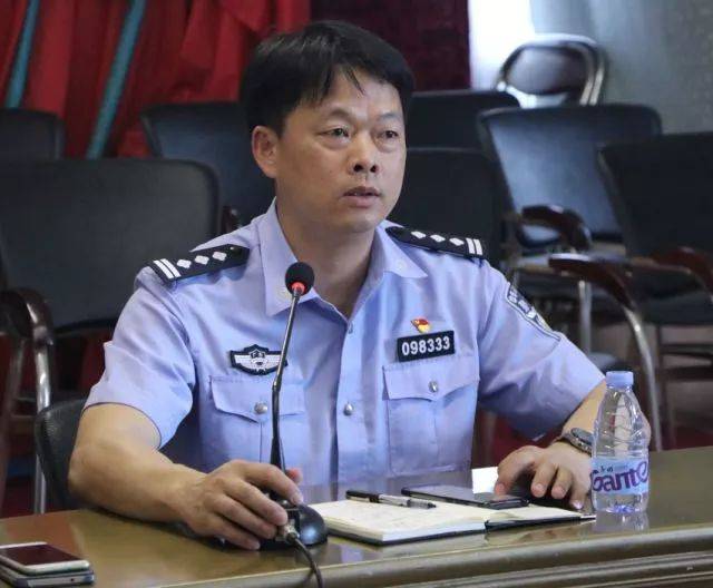 区长陈俊峰,副区长,区公安分局局长许俊雄和区消安委成员单位主要负责