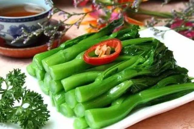 夏季清淡菜的做法:推荐几款夏季养生食谱